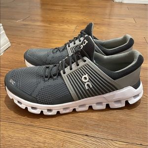 Men’s On Running Cloudswift size 9.5